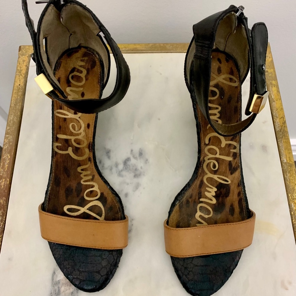 Sam Edelman Nude Short Heel Sandals with zipper